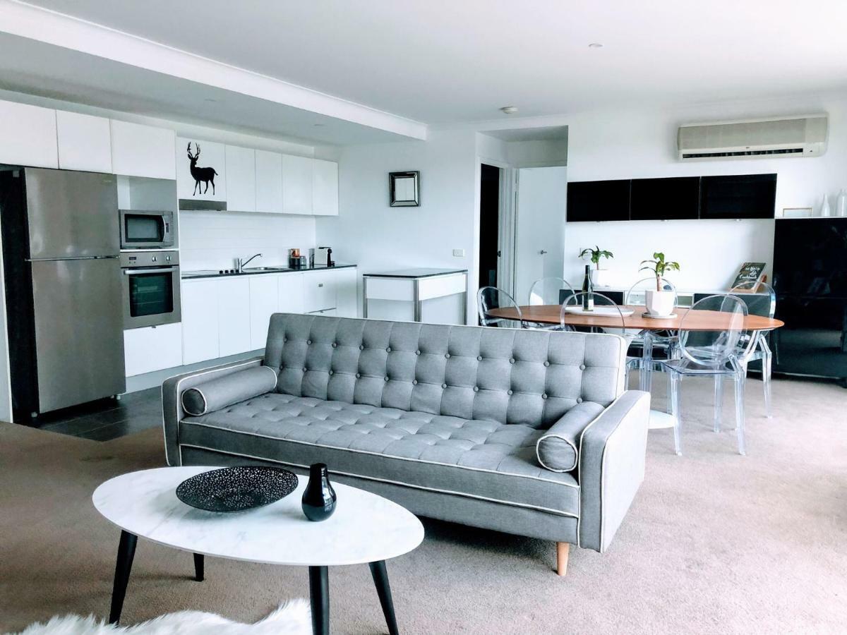 Staying Places - The Avenue Canberra Extérieur photo